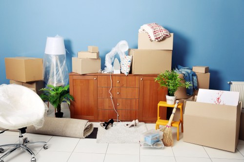 A practical self storage setup for moving or renovating in Islington